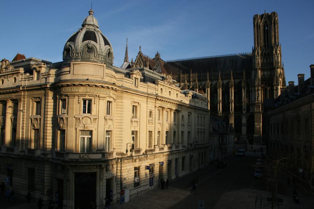 Les Berceaux De La Cathedrale Apartment Reims Luaran gambar