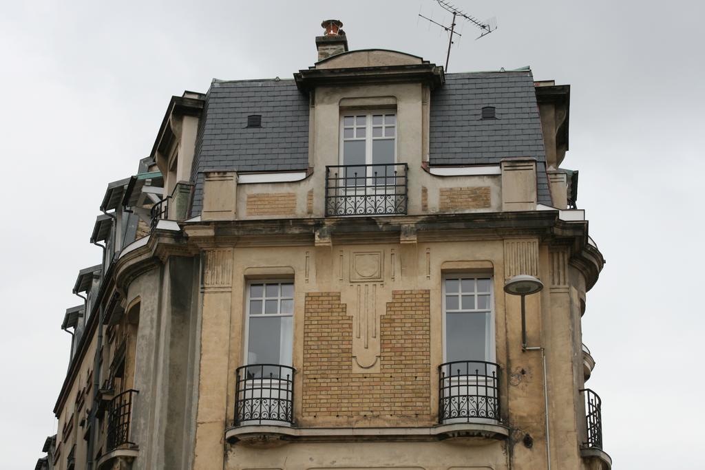 Les Berceaux De La Cathedrale Apartment Reims Luaran gambar